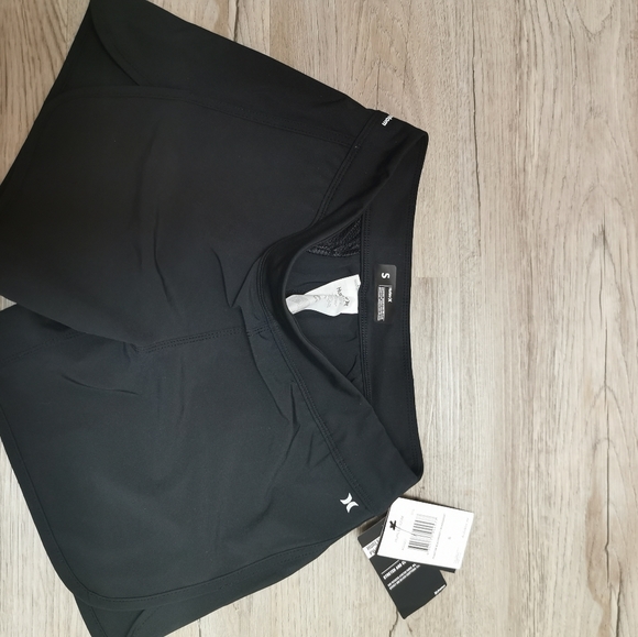 NWT, Hurley Phantom boardshorts w's small - Picture 1 of 3